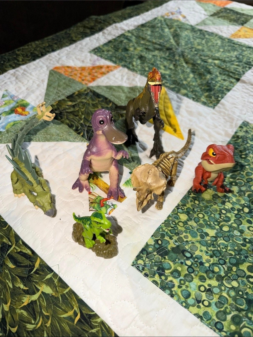Disney Pixar The Good Dinosaur Action Figure Lot Green & Purple